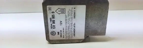 Volkswagen PASSAT B5.5 Airbag control unit/module 1C0909605B