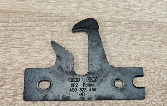 Audi A7 S7 4G Engine bonnet/hood lock/latch loop/hook 4G0823485