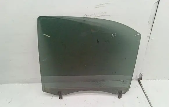 KIA Sorento Rear door window glass