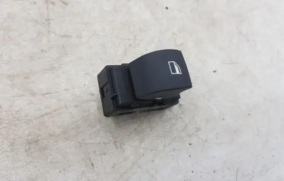 BMW 5 E60 E61 Electric window control switch 9113773