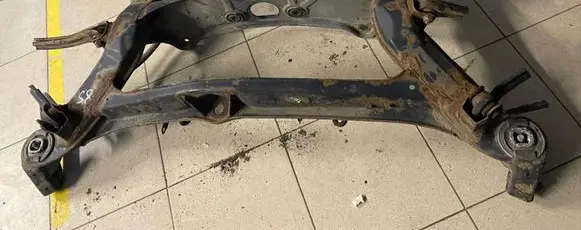 Mercedes-Benz E W124 Rear axle beam with reductor 