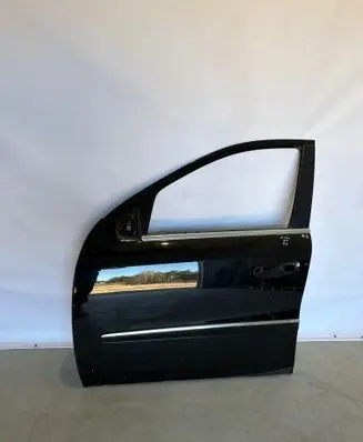 Mercedes-Benz ML W164 Front door 