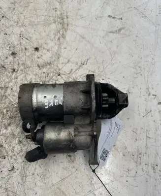 Nissan Juke I F15 Starter motor