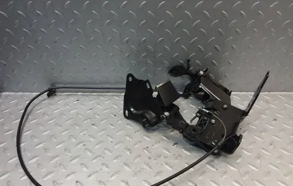Mercedes-Benz E W212 Seat back rest lock catch A2129200772 A2129209400 2129200772