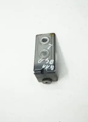 BMW 7 G11 G12 Fender mounting bracket 7347426LACR 7347426