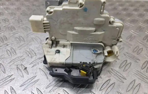 Audi A4 S4 B7 8E 8H Front door lock PBTGF30