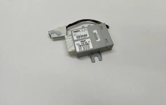 BMW 5 F10 F11 Air suspension control unit module (rear) 6857943 3714685794301 37146857943
