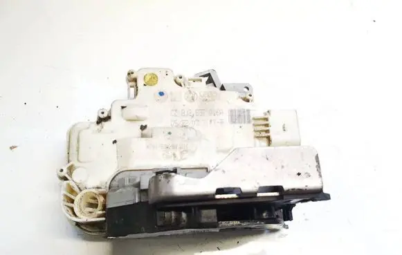 Audi A5 8T 8F Front door lock 8J2837016A