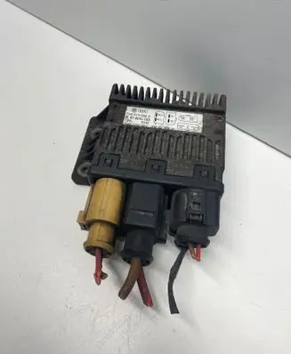 Volkswagen Transporter - Caravelle T5 Coolant fan relay 7H0919506D