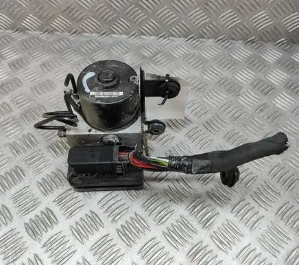 Ford Focus ABS Pump 6M5Y2C405AC