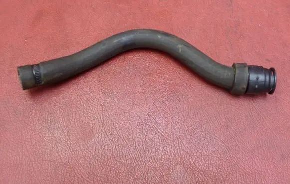 Peugeot 207 Engine coolant pipe/hose