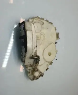 Honda CR-V Front door lock EUL0107130A WC0012870