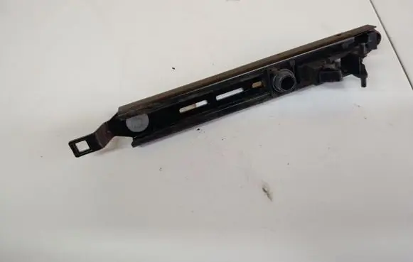 Opel Vectra C Seat belt adjustment rail