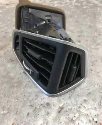 Ford Kuga II Dashboard side air vent grill/cover trim AM51R018B09AHW AM51-R018B09-AHW