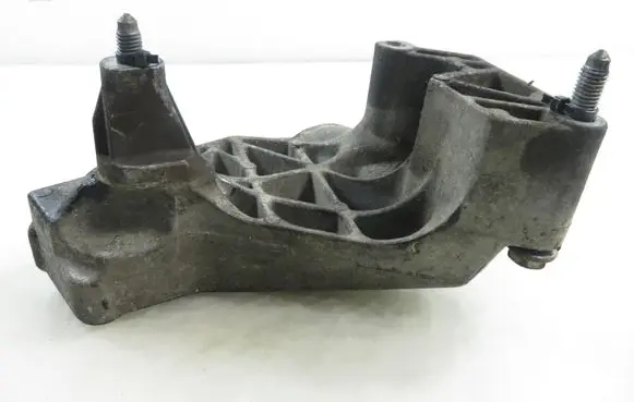 Volkswagen Golf IV Engine mounting bracket 038199207J