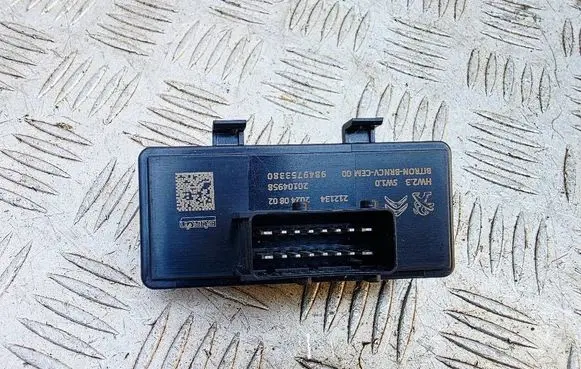 Opel Mokka B Seat control module 9849753380