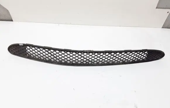 Mercedes-Benz C W203 Front bumper lower grill A2038852623