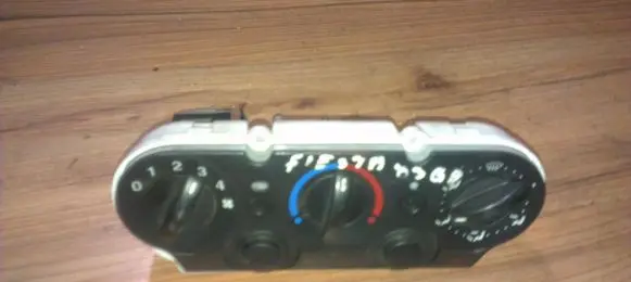 Ford Fiesta Climate control unit 2s6h18549bd