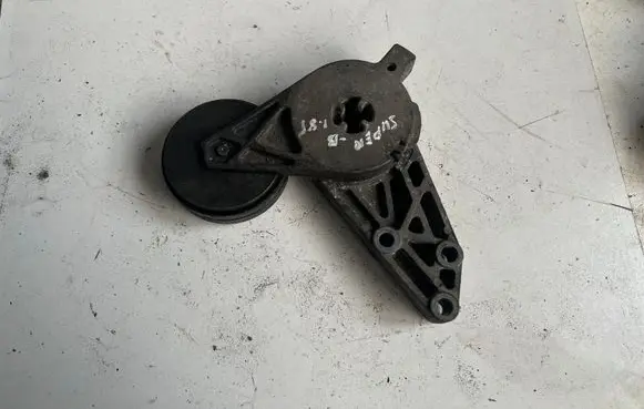 Skoda Superb B5 (3U) Generator/alternator belt tensioner 058903133