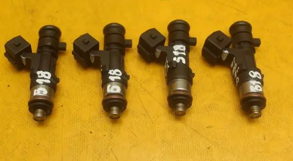 Fuel injector
