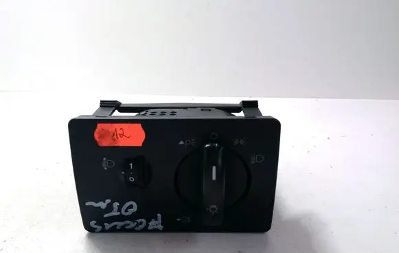 Ford Focus Light switch 4M5T13A024FA 04059760