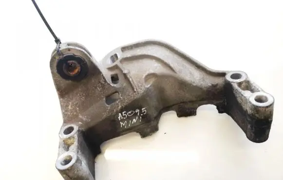 Mini One - Cooper R50 - 53 Engine mounting bracket 151449002 1514490-02