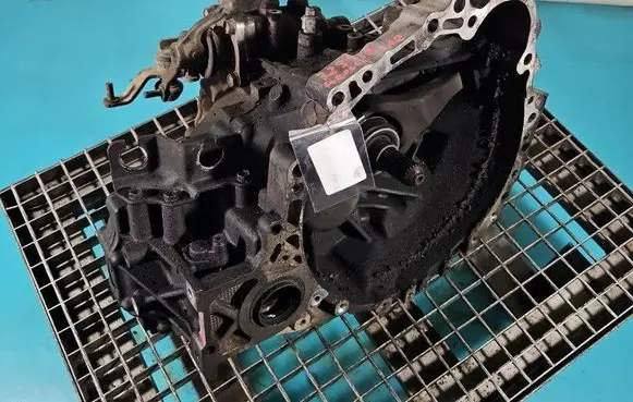 Toyota Corolla E120 E130 Manual 5 speed gearbox E350C IMPRK1480735