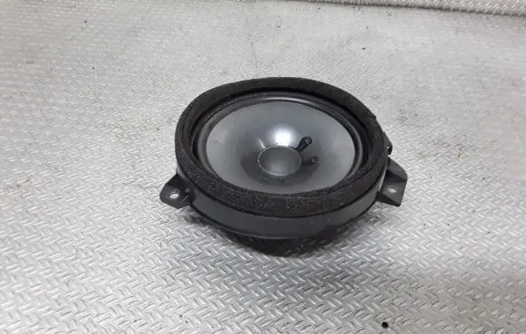 Subaru Forester SH Front door speaker