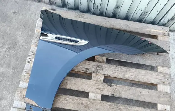 Jaguar F-Pace Fender
