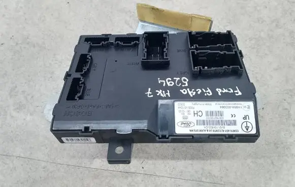 Ford Fiesta Fuse box set 8V5115K600CH