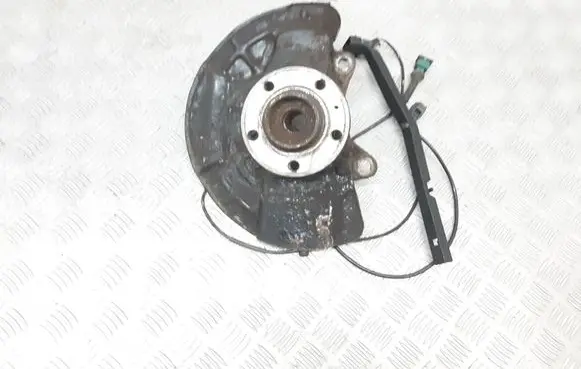 Volvo XC90 Front wheel hub 30681806