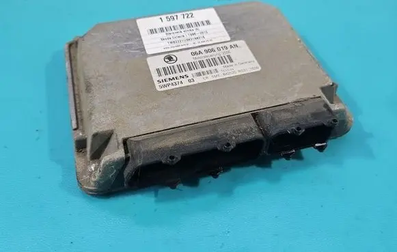 Skoda Octavia Mk1 (1U) Engine control unit/module ECU 06A906019AN IMPRK1597722
