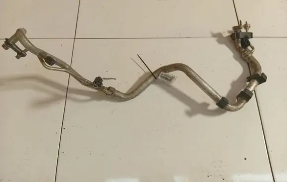 Ford Mondeo MK IV Air conditioning (A/C) pipe/hose