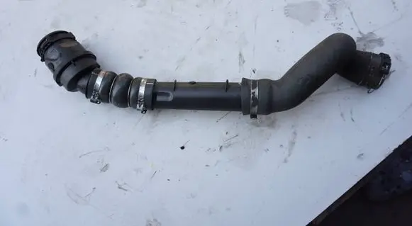 Air intake hose/pipe