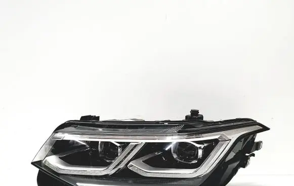 Volkswagen Tiguan Headlight/headlamp 5NB941081G
