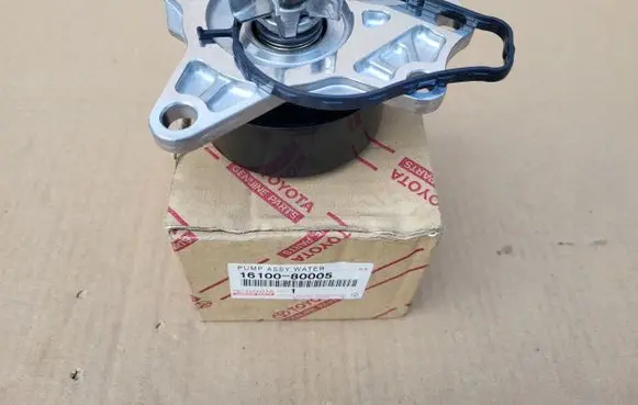 Toyota iQ Water pump 1610080005ranzez