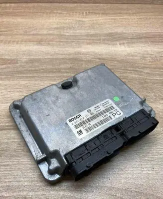 Opel Vectra B Engine control unit/module ECU 24417196 0281010271
