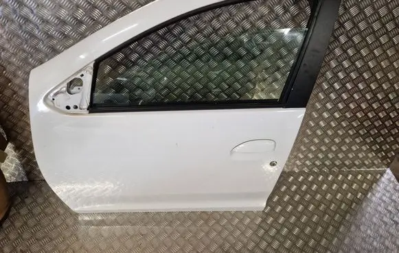 Dacia Duster II Front door 241240639R