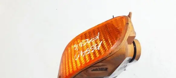 Ford Focus Front indicator light xs4113369a
