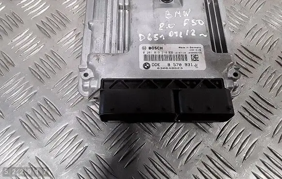 BMW 3 F30 F35 F31 Engine control unit/module 8570931 0281019210