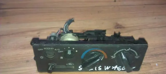 Mitsubishi Space Wagon Climate control unit