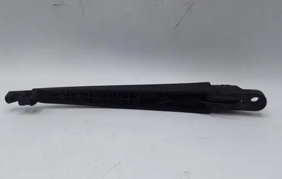 Hyundai i30 Rear wiper blade arm NOCODE