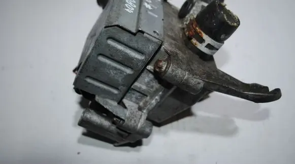 Mercedes-Benz E W210 Fuel filter heater A6111500804