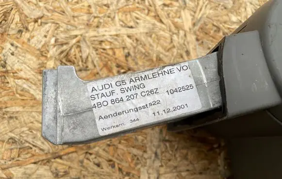 Audi A6 S6 C5 4B Armrest 4B0864207