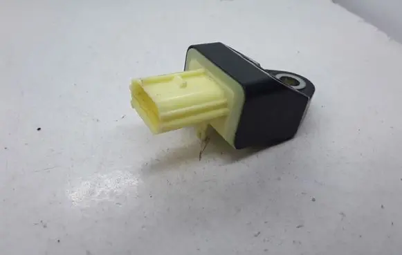 Toyota RAV 4 (XA30) Airbag deployment crash/impact sensor 8983133020