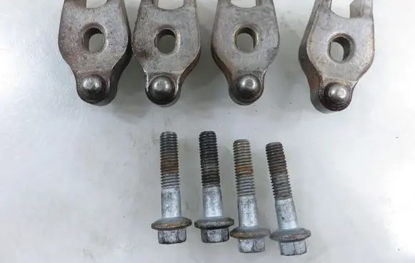 Ford Focus Fuel Injector clamp holder 