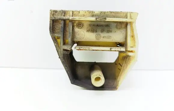 BMW 5 E39 Radiator mount bracket 2247895