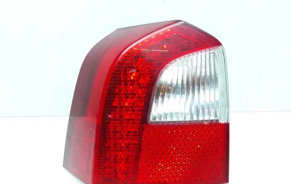 Volvo V70 Rear/tail lights 30698983