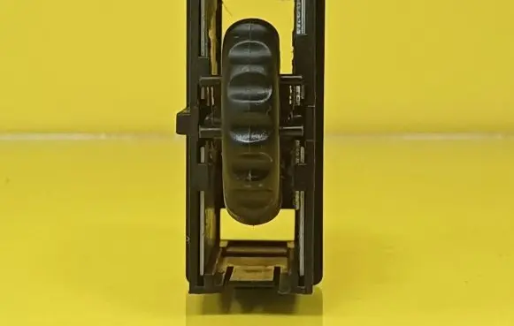 Renault Laguna I Headlight level height control switch 7700822897
