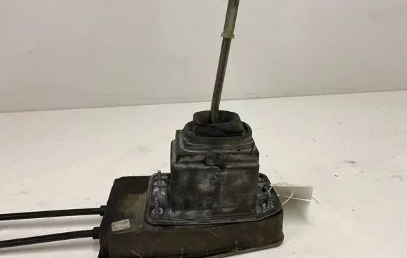 Citroen C5 Gear shifter/selector 9658259980